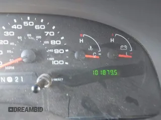 2007 Ford Econoline Passenger XL z VIN 1FBSS31L07DA47100, wystawiony jako IAAI lot #41054675 z przebiegiem 101 879 mil mil oraz . Historia ofert i sprzedaży dostępna na DreamBid. Obrazek 15.