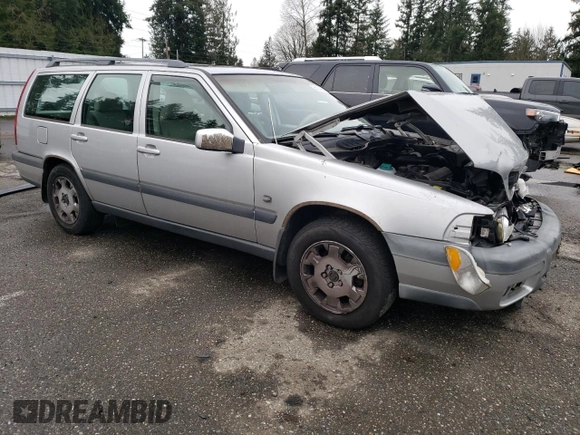 2000 Volvo V70 with VIN YV1LZ56DXY2657666, listed as a Copart auction lot 86204324 with 180,199 mi miles and Salvage title. Bid and sale history available at DreamBid. Image 4.