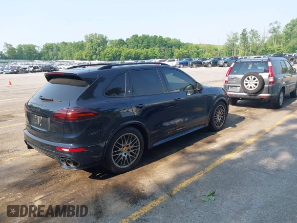 2016 Porsche Cayenne GTS с VIN WP1AD2A24GLA76719, выставлен на аукционе IAAI как лот 42487658 с пробегом 85 872 миль миль и . История ставок и продаж доступна на DreamBid. Изображение 4.