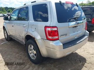 2012 Ford Escape Limited z VIN 1FMCU9EGXCKC68795, wystawiony jako IAAI lot #42741048 z przebiegiem 146 861 mil mil oraz . Historia ofert i sprzedaży dostępna na DreamBid. Obrazek 6.