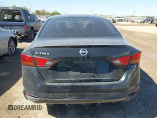 2022 Nissan Altima 2.5 S with VIN 1N4BL4BV8NN300823, listed as a IAAI auction lot 41836334 with 47,296 mi miles. Bid and sale history available at carsss.com. Image 16.