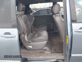 2005 Toyota Sienna XLE with VIN 5TDBA22CX5S039921, listed as a IAAI auction lot 41812339 with 245,111 mi miles and . Bid and sale history available at DreamBid. Image 8.