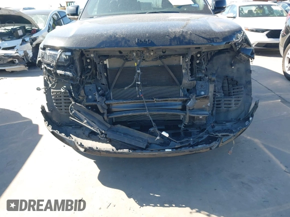 2024 Jeep Grand Cherokee Limited with VIN 1C4RJKBG4R8540492, listed as a IAAI auction lot 42241596 with 33,899 mi miles and . Bid and sale history available at DreamBid. Image 18.