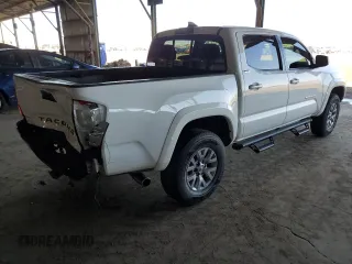 2017 Toyota Tacoma SR5 z VIN 3TMAZ5CN4HM047927, wystawiony jako Copart lot #54748255 z przebiegiem 87 906 mil mil oraz Szkoda całkowita • Salvage title. Historia ofert i sprzedaży dostępna na DreamBid. Obrazek 3.