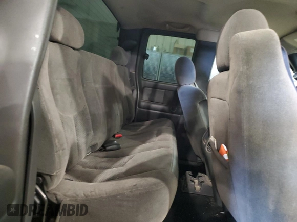 2003 Chevrolet Silverado 1500 LT with VIN 2GCEK19TX31388480, listed as a Copart auction lot 49710535 with 263,661 mi miles and Salvage Title. Bid and sale history available at carsss.com. Image 10.