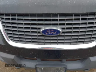 2005 Ford Expedition Special Service with VIN 1FMPU16515LA34140, listed as a IAAI auction lot 41836095 with 214,365 mi miles. Bid and sale history available at carsss.com. Image 6.