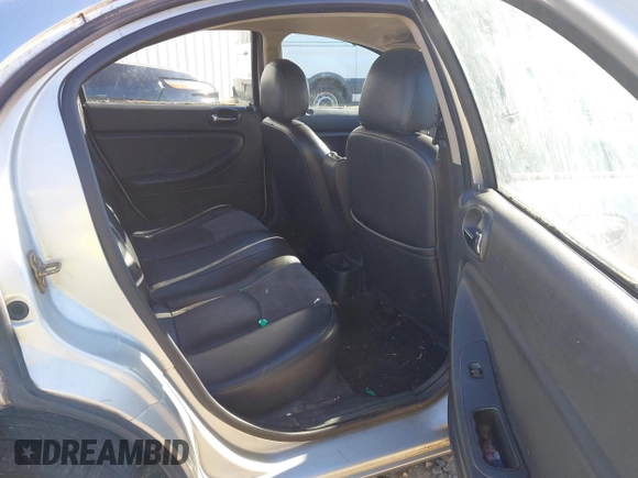 2004 Chrysler Sebring Touring z VIN 1C3EL56R64N113268, wystawiony jako IAAI lot #41746840 z przebiegiem 181 533 mil mil oraz . Historia ofert i sprzedaży dostępna na DreamBid. Obrazek 8.