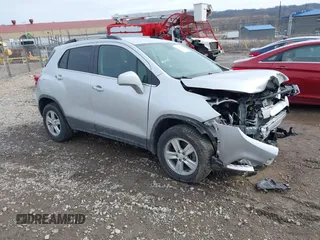 2019 Chevrolet Trax LT with VIN KL7CJPSB4KB952473, listed as a IAAI auction lot 41653656 with 53,711 mi miles. Bid and sale history available at carsss.com. Image 1.