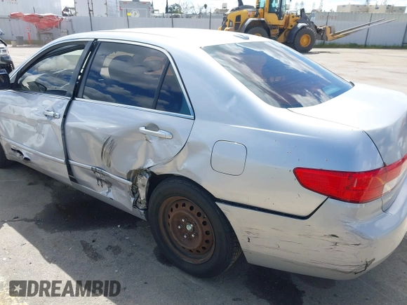 2005 Honda Accord EX z VIN 1HGCM56775A166411, wystawiony jako IAAI lot #41819230 z przebiegiem 136 431 mil mil oraz . Historia ofert i sprzedaży dostępna na DreamBid. Obrazek 6.