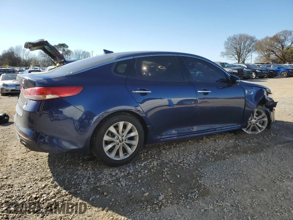 2018 Kia Optima EX with VIN 5XXGU4L39JG193751, listed as a Copart auction lot 49139345 with 111,071 mi miles and Salvage Title. Bid and sale history available at carsss.com. Image 3.