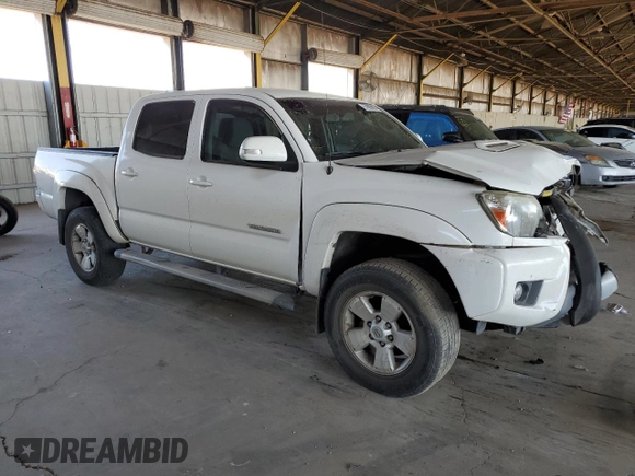 2015 Toyota Tacoma PreRunner z VIN 3TMJU4GNXFM175959, wystawiony jako Copart lot #57895825 z przebiegiem 157 955 mil mil oraz Szkoda całkowita • Salvage title. Historia ofert i sprzedaży dostępna na DreamBid. Obrazek 4.
