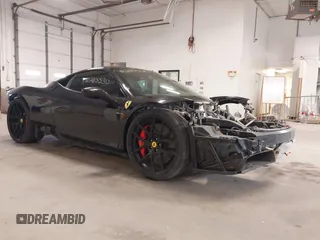 2011 Ferrari 458 Italia z VIN ZFF67NFA7B0178589, wystawiony jako IAAI lot #41285530 z przebiegiem 9226 mil mil oraz . Historia ofert i sprzedaży dostępna na DreamBid. Obrazek 1.