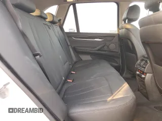 2014 BMW X5 xDrive35d z VIN 5UXKS4C53E0C07301, wystawiony jako Copart lot #54429095 z przebiegiem 106 050 mil mil oraz Szkoda całkowita • Salvage title. Historia ofert i sprzedaży dostępna na DreamBid. Obrazek 10.