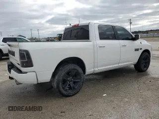 2018 Ram 1500 Sport z VIN 1C6RR7MT0JS152173, wystawiony jako Copart lot #77029154 z przebiegiem 154 064 mil mil oraz Szkoda całkowita • Salvage title. Historia ofert i sprzedaży dostępna na DreamBid. Obrazek 3.