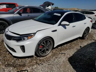 2016 Kia Optima SX Turbo with VIN 5XXGW4L25GG012459, listed as a Copart auction lot 61264204 with 117,785 mi miles and Salvage Title. Bid and sale history available at carsss.com. Image 1.