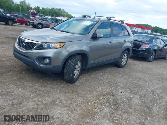 2011 Kia Sorento LX with VIN 5XYKTCA14BG056447, listed as a IAAI auction lot 42212972 with 207,258 mi miles. Bid and sale history available at carsss.com. Image 2.