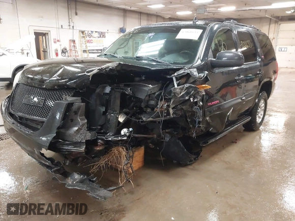 2007 GMC Yukon SLT with VIN 1GKFK13057R417047, listed as a IAAI auction lot 42061633 with 183,130 mi miles and . Bid and sale history available at DreamBid. Image 6.