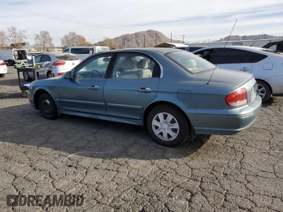 2004 Hyundai Sonata with VIN KMHWF25H04A016388, listed as a Copart auction lot 42182035 with 172,752 mi miles and Clean Title. Bid and sale history available at carsss.com. Image 2.