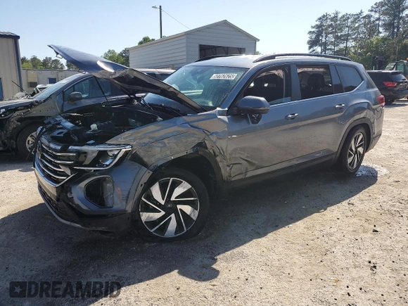 2024 Volkswagen Atlas SE with VIN 1V2WR2CA3RC536421, listed as a Copart auction lot 52762625 with 30,366 mi miles and Non repairable. Bid and sale history available at DreamBid. Image 1.