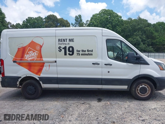 2019 Ford Transit z VIN 1FTBW2CM5KKB43860, wystawiony jako IAAI lot #42422646 z przebiegiem 129 215 mil mil oraz . Historia ofert i sprzedaży dostępna na DreamBid. Obrazek 13.