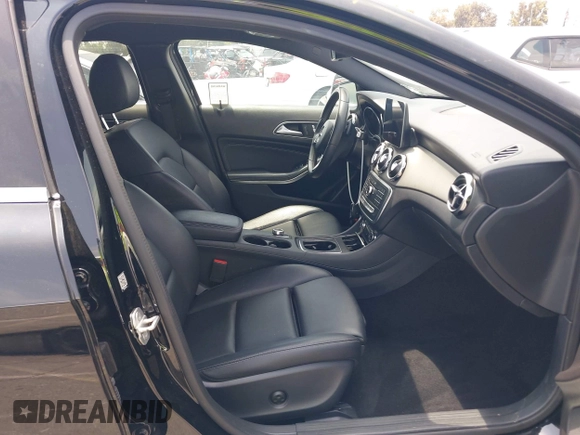 2018 Mercedes-Benz GLA 250 z VIN WDCTG4EB6JJ416313, wystawiony jako IAAI lot #42489881 z przebiegiem 61 056 mil mil oraz . Historia ofert i sprzedaży dostępna na DreamBid. Obrazek 5.