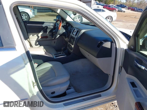2005 Chrysler 300 C with VIN 2C3JA63HX5H530134, listed as a IAAI auction lot 41143214 with 176,917 mi miles and . Bid and sale history available at DreamBid. Image 5.