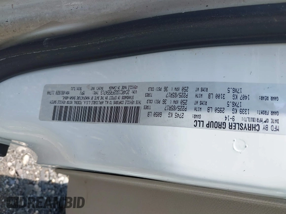 2015 Chrysler Town & Country Limited Platinum with VIN 2C4RC1GG2FR554713, listed as a IAAI auction lot 39868461 with 110,282 mi miles. Bid and sale history available at carsss.com. Image 9.