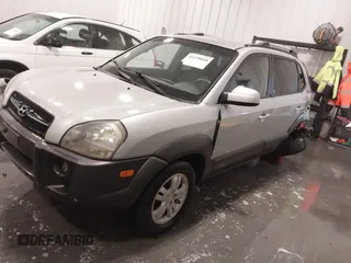 2007 Hyundai Tucson SE with VIN KM8JN12DX7U610529, listed as a IAAI auction lot 41370668 with 172,802 mi miles. Bid and sale history available at carsss.com. Image 17.