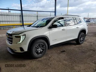 2025 GMC Acadia FWD Elevation z VIN 1GKENKRS7SJ141527, wystawiony jako Copart lot #45313575 z przebiegiem 4 241 mil mil oraz Czysty tytuł • Clean title. Historia ofert i sprzedaży dostępna na DreamBid. Obrazek 1.