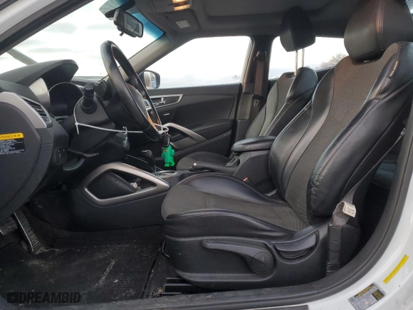 2014 Hyundai Veloster with VIN KMHTC6AD5EU192486, listed as a Copart auction lot 86204784 with 172,013 mi miles and Salvage Title. Bid and sale history available at carsss.com. Image 7.
