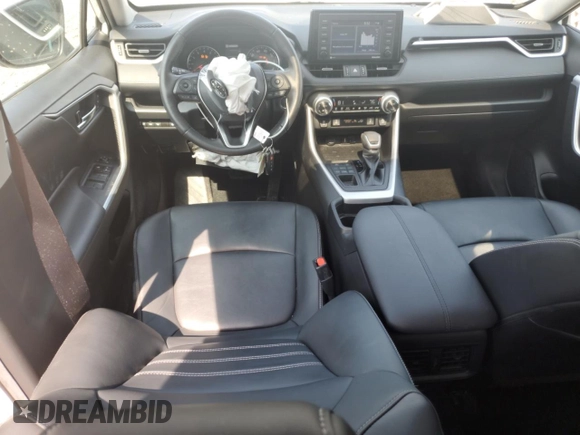 2021 Toyota RAV4 XLE Premium with VIN 2T3A1RFV4MW161896, listed as a Copart auction lot 59130275 with 18,133 mi miles and Salvage title. Bid and sale history available at DreamBid. Image 8.