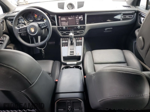 2022 Porsche Macan with VIN WP1AA2A56NLB09932, listed as a Copart auction lot 55310715 with 18,741 mi miles and Salvage title. Bid and sale history available at DreamBid. Image 8.