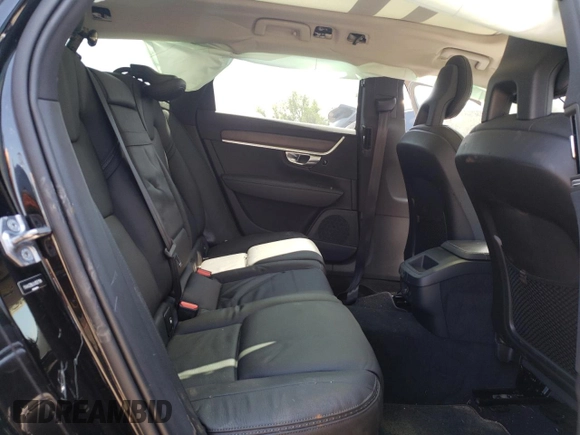 2018 Volvo V90 z VIN YV4A22NLXJ1027194, wystawiony jako Copart lot #63905984 z przebiegiem 47 563 mil mil oraz Szkody całkowita. Historia ofert i sprzedaży dostępna na DreamBid. Obrazek 10.