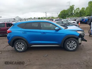 2017 Hyundai Tucson Sport z VIN KM8J33A23HU319048, wystawiony jako IAAI lot #42340603 z przebiegiem 51 738 mil mil oraz . Historia ofert i sprzedaży dostępna na DreamBid. Obrazek 14.