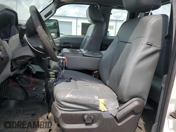 2015 Ford F-250 XLT with VIN 1FT7X2B68FED35574, listed as a Copart auction lot 53776475 with 170,591 mi miles and Salvage Title. Bid and sale history available at DreamBid. Image 7.