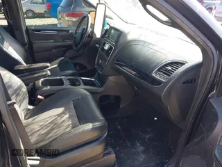 2014 Chrysler Town & Country S with VIN 2C4RC1HGXER225397, listed as a IAAI auction lot 41023867 with 180,093 mi miles and . Bid and sale history available at DreamBid. Image 5.