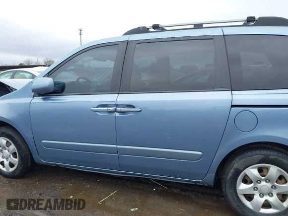2007 Kia Sedona with VIN KNDMB133076135896, listed as a IAAI auction lot 41913992 with 225,817 mi miles and . Bid and sale history available at carsss.com. Image 15.