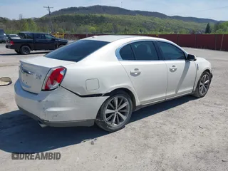 2009 Lincoln MKS with VIN 1LNHM94R09G602997, listed as a IAAI auction lot 42095272 with 122,682 mi miles and . Bid and sale history available at DreamBid. Image 4.