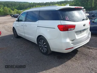 2016 Kia Sedona SX with VIN KNDMC5C12G6141461, listed as a IAAI auction lot 42200862 with 183,859 mi miles and . Bid and sale history available at carsss.com. Image 3.