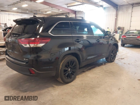 2019 Toyota Highlander SE with VIN 5TDJZRFH2KS628024, listed as a IAAI auction lot 41915298 with 87,054 mi miles. Bid and sale history available at carsss.com. Image 4.