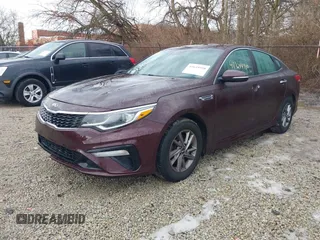 2020 Kia Optima LX z VIN 5XXGT4L33LG383504, wystawiony jako IAAI lot #41644910 z przebiegiem 70 227 mil mil oraz . Historia ofert i sprzedaży dostępna na DreamBid. Obrazek 20.