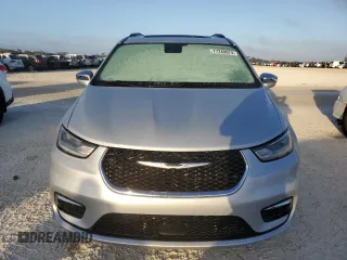 2022 Chrysler Pacifica Limited with VIN 2C4RC3GG4NR175206, listed as a Copart auction lot 77249974 with Not provided miles and Salvage title. Bid and sale history available at DreamBid. Image 5.
