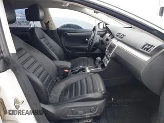 2013 Volkswagen CC Sport Plus z VIN WVWBP7AN3DE507295, wystawiony jako IAAI lot #41753980 z przebiegiem 113 250 mil mil oraz . Historia ofert i sprzedaży dostępna na DreamBid. Obrazek 5.
