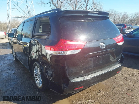2011 Toyota Sienna XLE AAS with VIN 5TDYK3DC0BS030313, listed as a IAAI auction lot 41783766 with 267,937 mi miles. Bid and sale history available at carsss.com. Image 3.