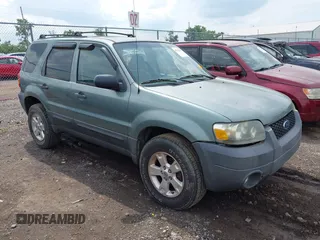 2007 Ford Escape XLT с VIN 1FMYU03Z97KA83598, выставлен на аукционе IAAI как лот 42718123 с пробегом 45 654 миль миль и . История ставок и продаж доступна на DreamBid. Изображение 1.
