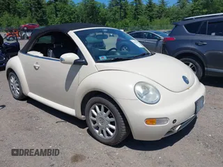 2005 Volkswagen Beetle GLS with VIN 3VWCM31Y55M369090, listed as a IAAI auction lot 42412194 with 191,485 mi miles and . Bid and sale history available at DreamBid. Image 1.