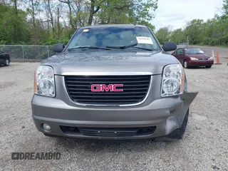 2007 GMC Yukon SLT z VIN 1GKFK13077R129885, wystawiony jako IAAI lot #42184207 z przebiegiem 264 848 mil mil oraz . Historia ofert i sprzedaży dostępna na DreamBid. Obrazek 12.