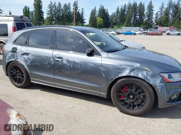 2016 Audi SQ5 Premium Plus z VIN WA1CCAFP3GA047083, wystawiony jako IAAI lot #42233291 z przebiegiem 122 382 mil mil oraz . Historia ofert i sprzedaży dostępna na DreamBid. Obrazek 13.