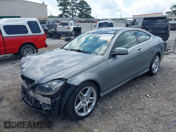 2013 Mercedes-Benz C 250 с VIN WDDGJ4HB3DF944912, выставлен на аукционе IAAI как лот 42411650 с пробегом 91 362 миль миль и . История ставок и продаж доступна на DreamBid. Изображение 18.