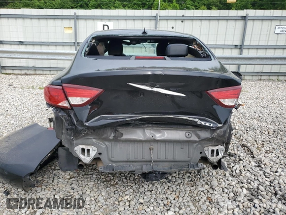 2016 Chrysler 200 S z VIN 1C3CCCBB9GN133054, wystawiony jako Copart lot #57233885 z przebiegiem Nie podano mil oraz Szkoda całkowita • Salvage title. Historia ofert i sprzedaży dostępna na DreamBid. Obrazek 6.